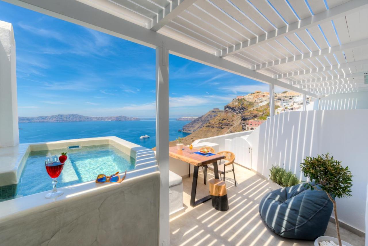 Iriana Suites Fira  Eksteriør billede