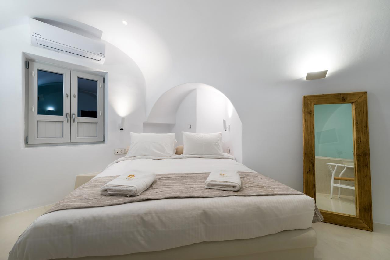 Iriana Suites Fira  Eksteriør billede