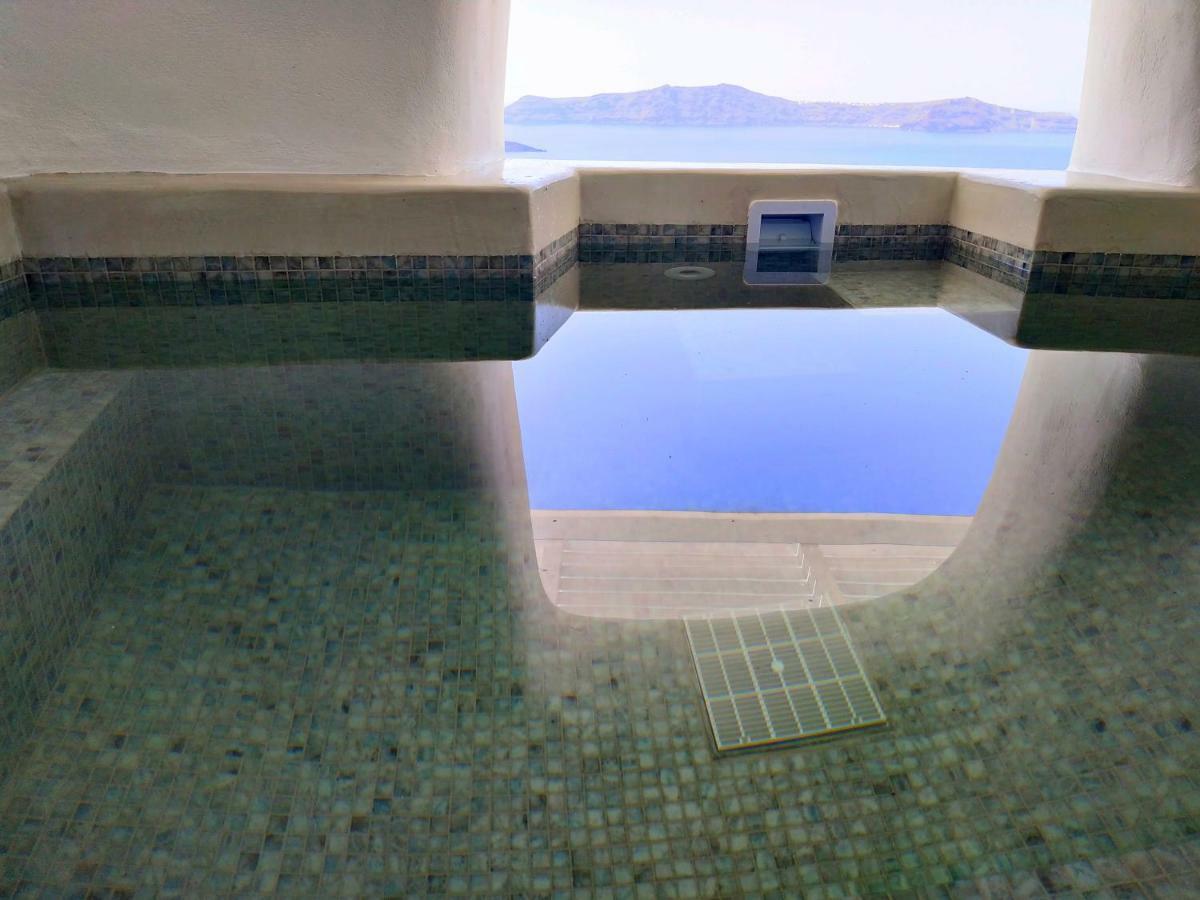 Iriana Suites Fira  Eksteriør billede